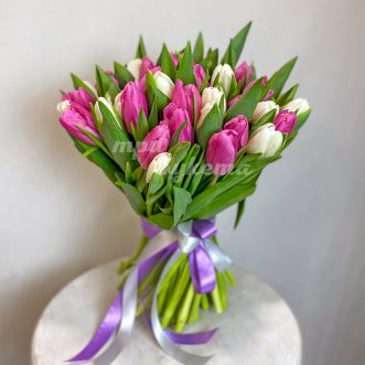 Букет из 35 тюльпанов